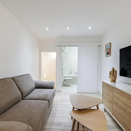 Appartamento Charming 3-room Old Antibes