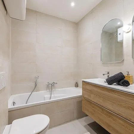 شقة Charming 3-room Old