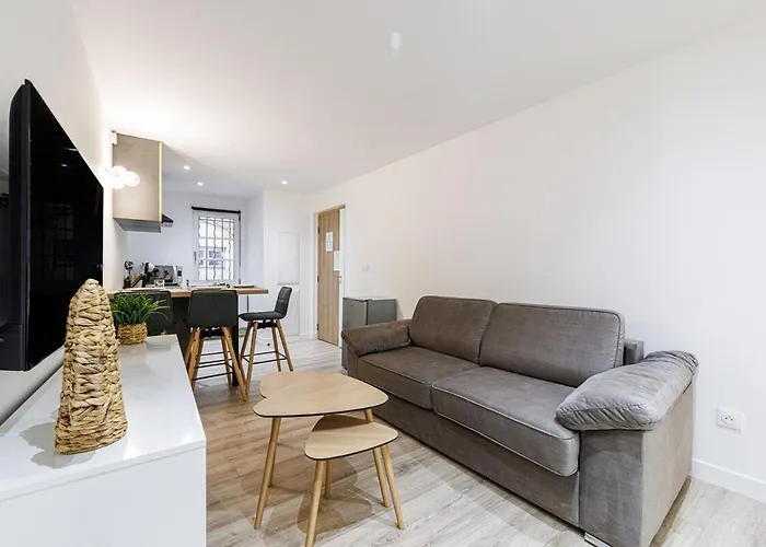 Charming 3-room Old Antibes