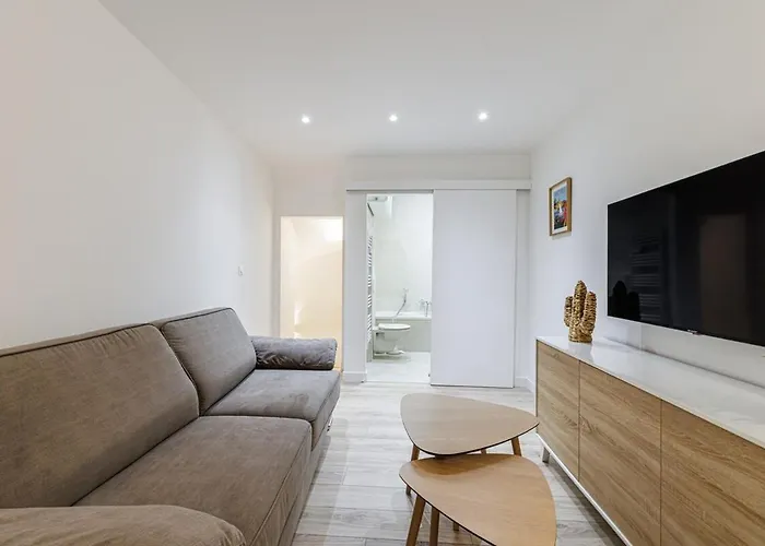 Appartement Charming 3-room Old Antibes