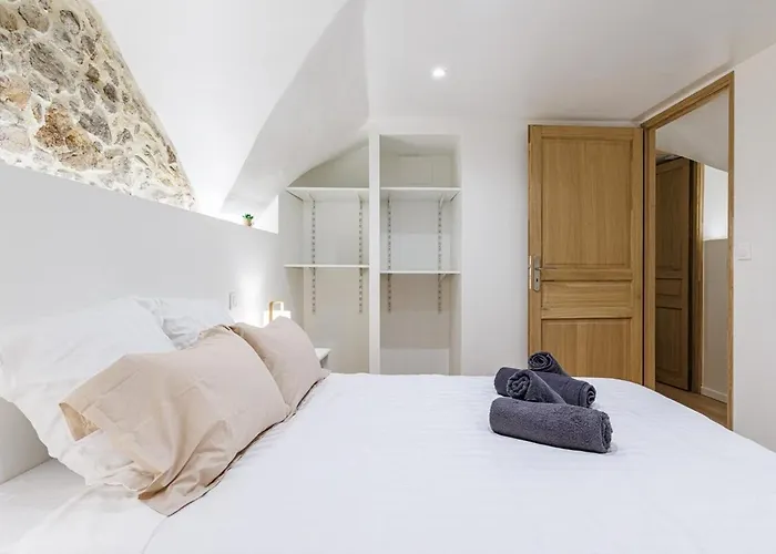 Charming 3-room Old أنتيب